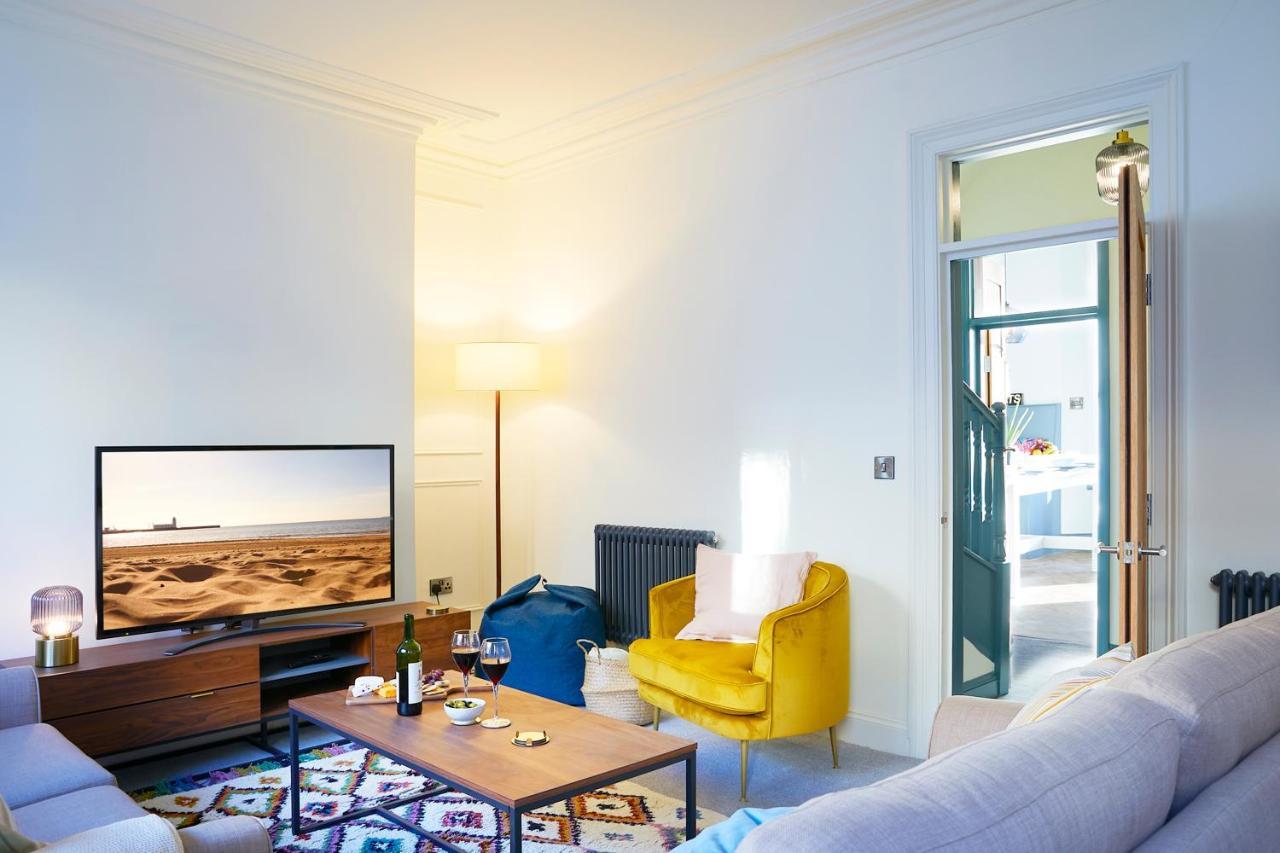 Apartmán The Stoop, Stunning Sea Views! Scarborough Exteriér fotografie